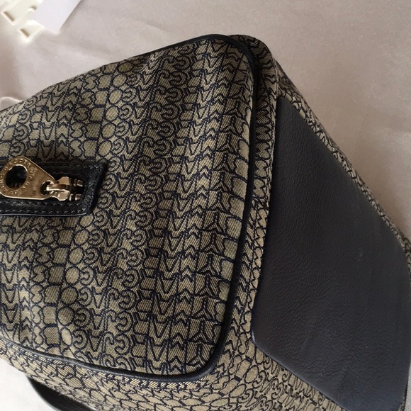 Perfect Vintage Marc by Marc Jacobs Bag - Picture 4 of 10